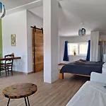 Bed and breakfast Casa Dani Studio's, Tomar Carregueiros