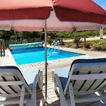 Bed and Breakfast Casa Dani Private Studio'S, Tomar Carregueiros