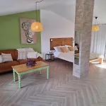 Casa Dani Private Studio'S, Tomar Alojamento de Acomodação e Pequeno-almoço 3*