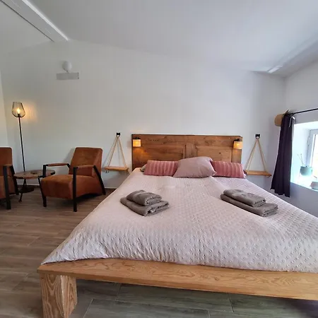 Bed & Breakfast Casa Dani Studio's, Tomar Carregueiros