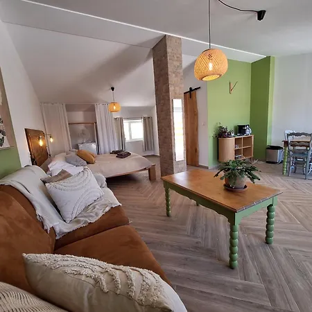 Casa Dani Studio's, Tomar Bed & Breakfast