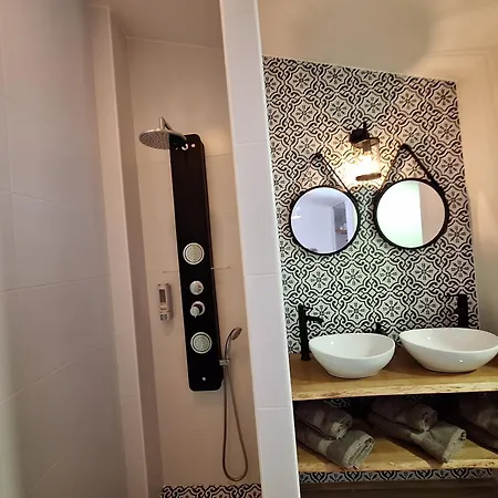 Casa Dani Studio's, Tomar Carregueiros