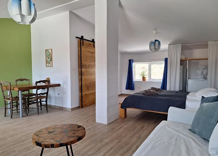 Bed and breakfast Casa Dani Studio's, Tomar Carregueiros