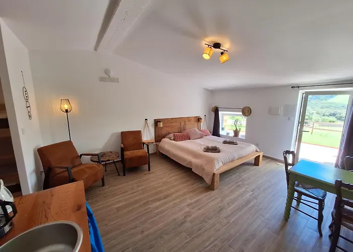 Casa Dani Studio's, Tomar Bed & Breakfast Carregueiros