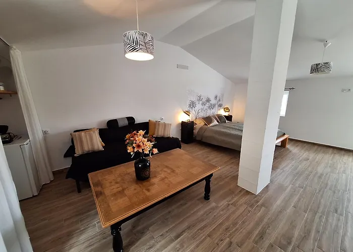 Casa Dani Studio's, Tomar 3* Carregueiros